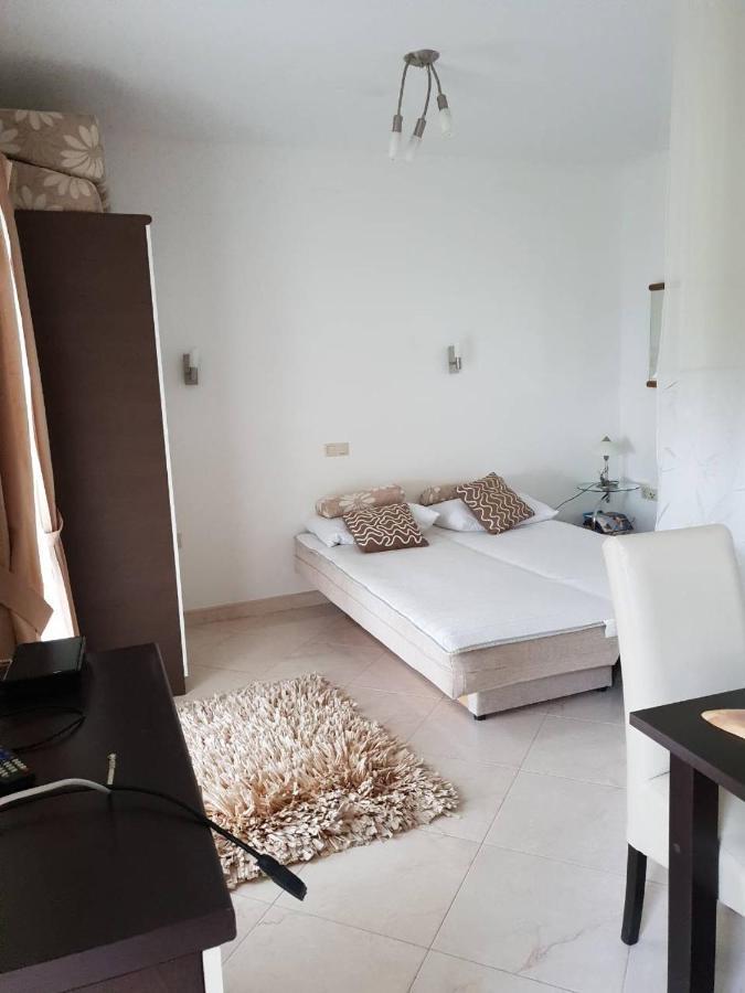 Donje Celo Apartments Maria מראה חיצוני תמונה